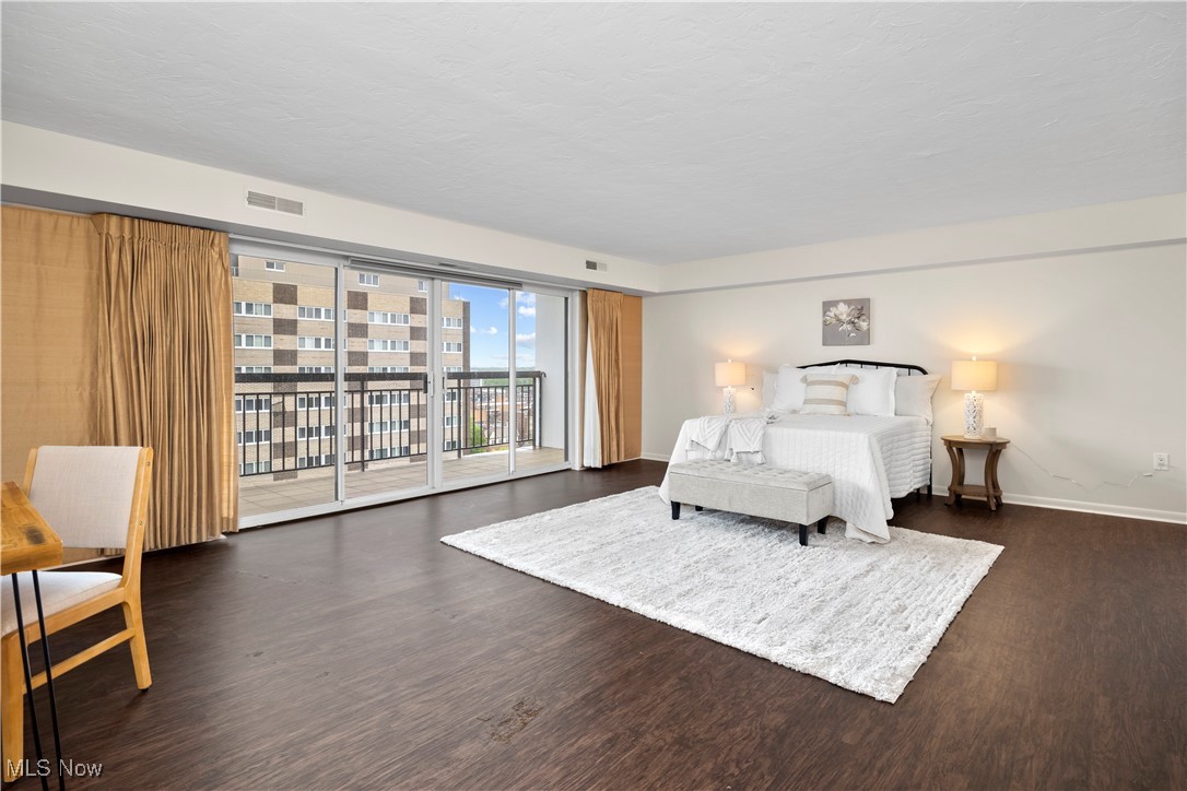 Meridian Condo - Residential