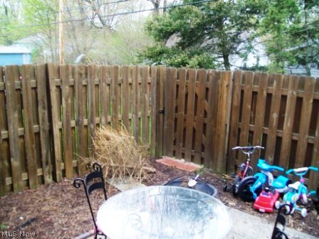 Wedgewood Condo - Residential