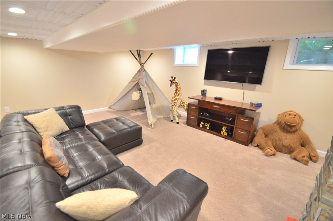 Evans-Sacui 01 - Residential