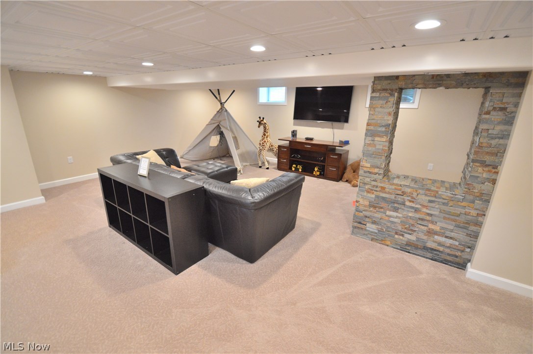 Evans-Sacui 01 - Residential