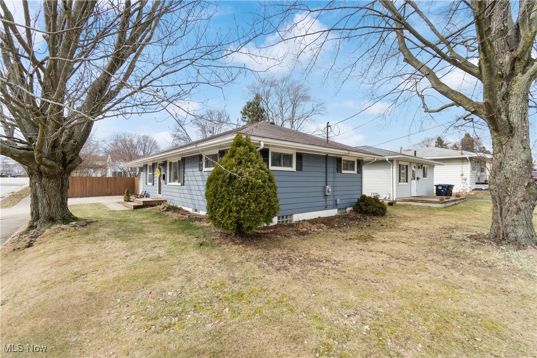 2001 Quayle Drive, Akron, Ohio image 28