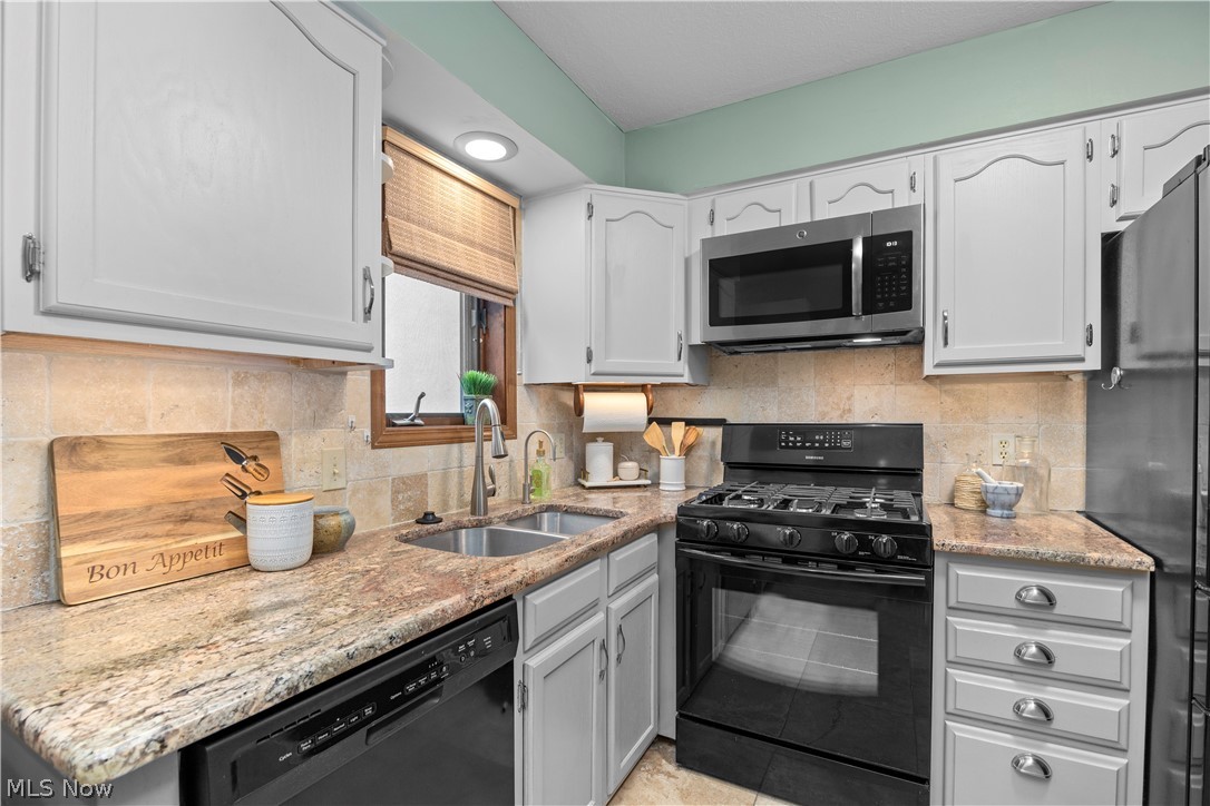 Compass Rose - Residential