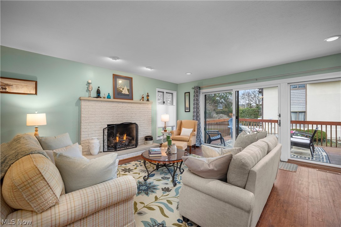 Compass Rose - Residential