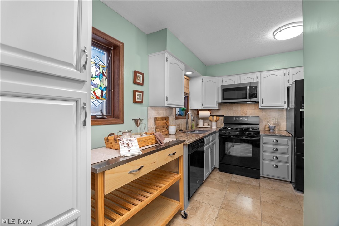 Compass Rose - Residential