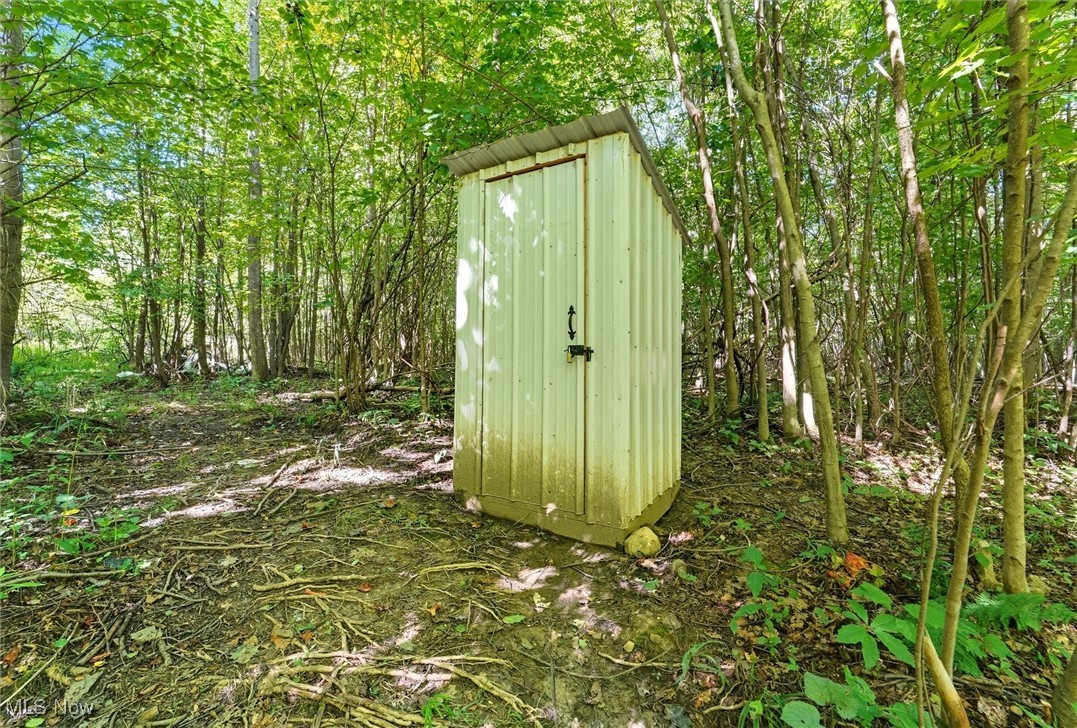 Connecticut Western Reserve - Land