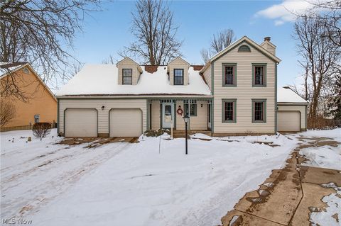 Condo For Sale - 8038 Norriton Circle<br/> North Canton, OH 44720