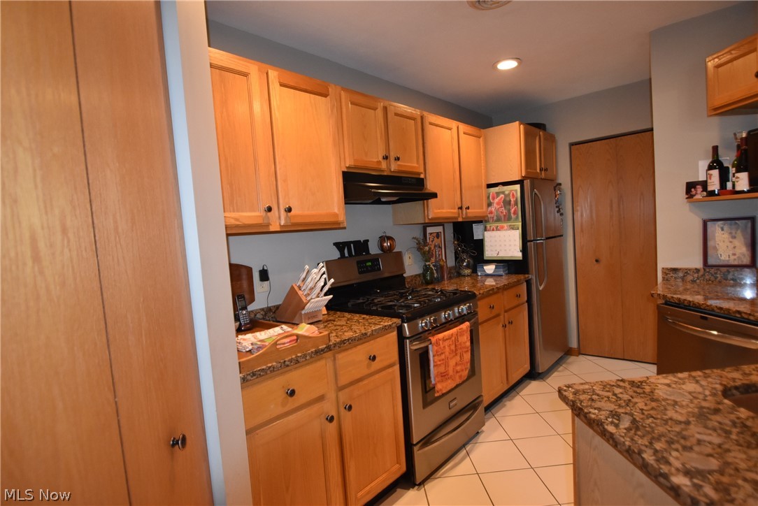 Arrowhead Bay Condos - Residential