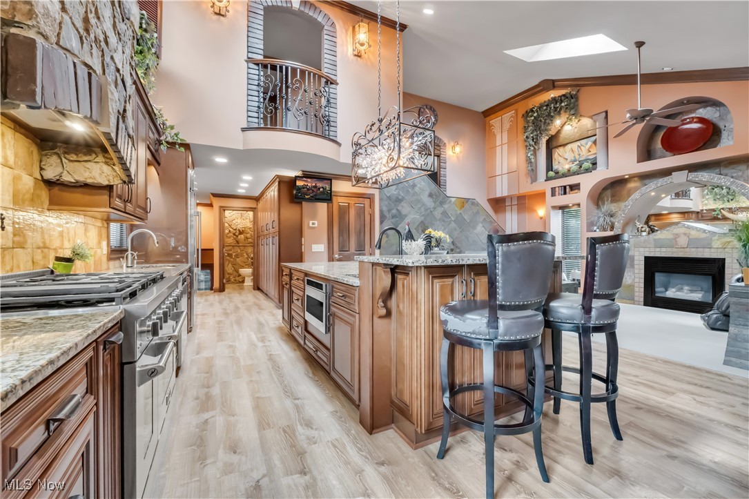13817 Lakewood Heights Boulevard, Lakewood, Ohio image 8