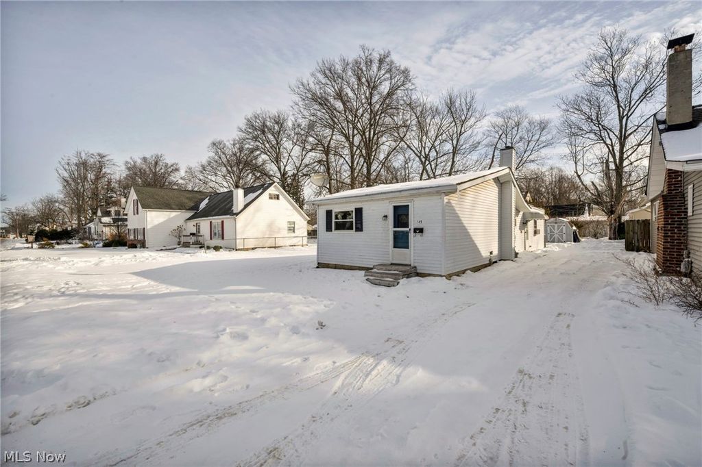 Photo of 149 Fay Avenue, Avon Lake, OH 44012 (MLS # 5185774)