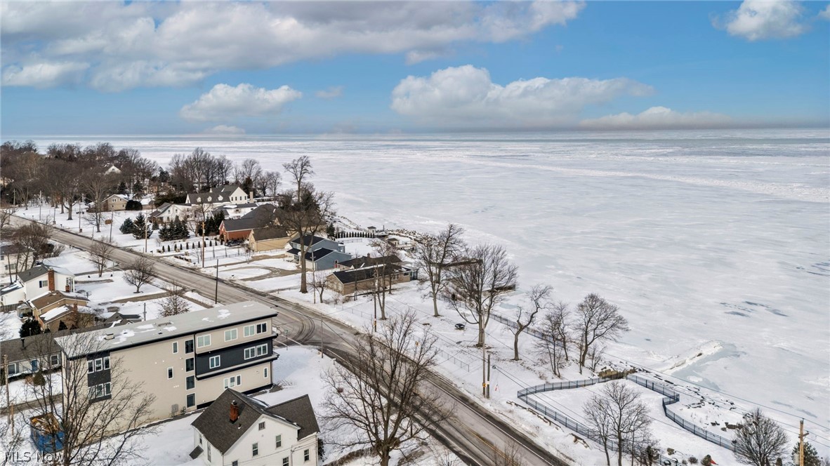 Vineyard Beach - Residential