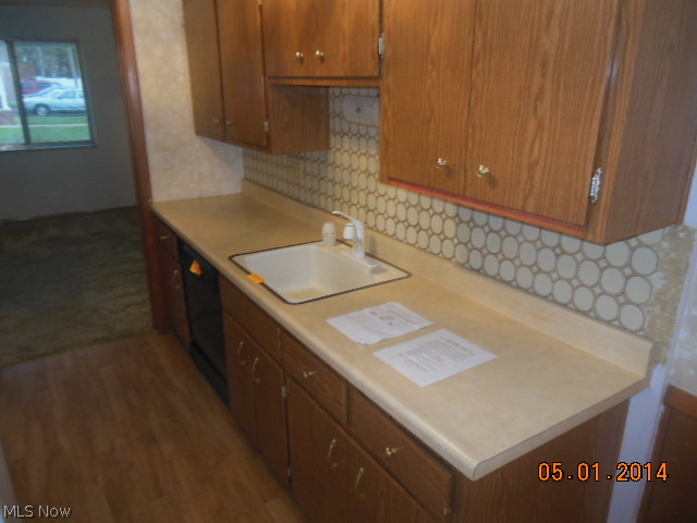 Country Club Condos - Residential