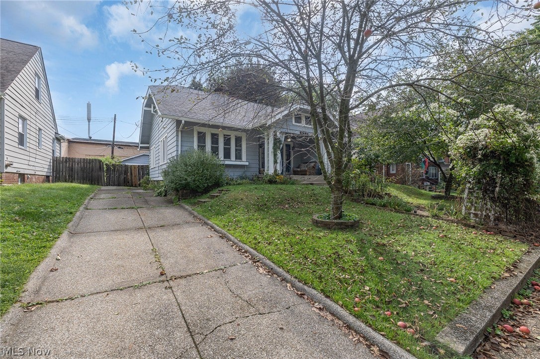 473 S Sunset View Drive