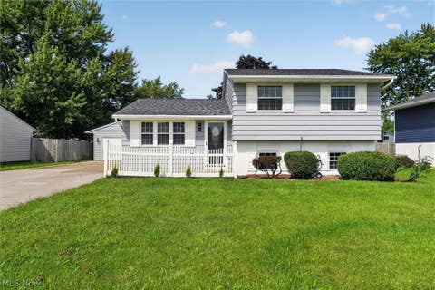 Homes For Sale - 4036 Leavitt Road<br/> Lorain County, Lorain, OH 44053