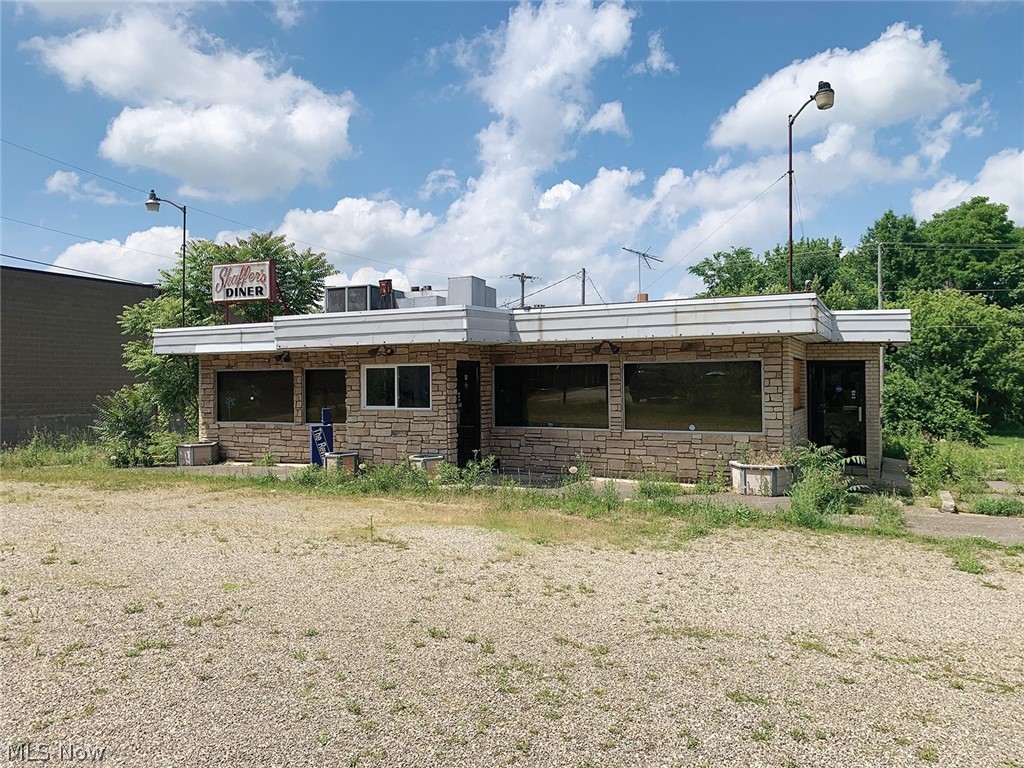 Court Ordered Real Estate - Auction #1: Former First Christian Church - Auction #2: Former Schaffer’s Restaurant - Auction #3: Large Vacant Lot - Auction #4: Ranch Duplex - Auction #5: Ranch Duplex - Auction #6: Side By Side Duplex - Auction #7: Vacant Lot. Sells on location: All sells from Auction #1 Location: 114 E. Main St., Alliance, OH 44601. ONLINE AND LIVE ON-SITE BIDDING WILL BEGIN MONDAY, JULY 15, 2024, 12:00 PM. Auction #2. 40 N. Park St., Alliance, OH – Former Schaffer’s restaurant. 150 X 120 lot. Lots of parking. Brick building, one story with basement. City utilities. 1,640 sq. ft. block and brick building built in 1961. Been vacant for some time. Needs lots TLC. Restaurant equipment to transfer. Parcel #s: 108776; 108775; 101844; 100640. All buildings will be open for viewing 1.5 hours before the auction. TERMS ON REAL ESTATE: 10% down auction day, balance due at closing. A 10% buyer’s premium will be added to the highest bid to establish the purchase price. Any desired inspections must be made prior to bidding. All information contained herein was derived from sources believed to be correct. Information is believed to be accurate but not guaranteed. Property is to be sold as Separate Parcels and not to be offered as an Entirety. For the other auctions see MLS #5049721(1), 5049742(2), 5049752(3), 5049788(4), 5049796(5), 5049829(6) and 5049832(7). Auction By Order Of: Joyce & Bobby Williams and Stark Co. Family Court Division. Case #2023DR00437.