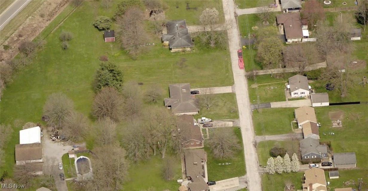 Huntington Drive, Warren, Ohio image 3