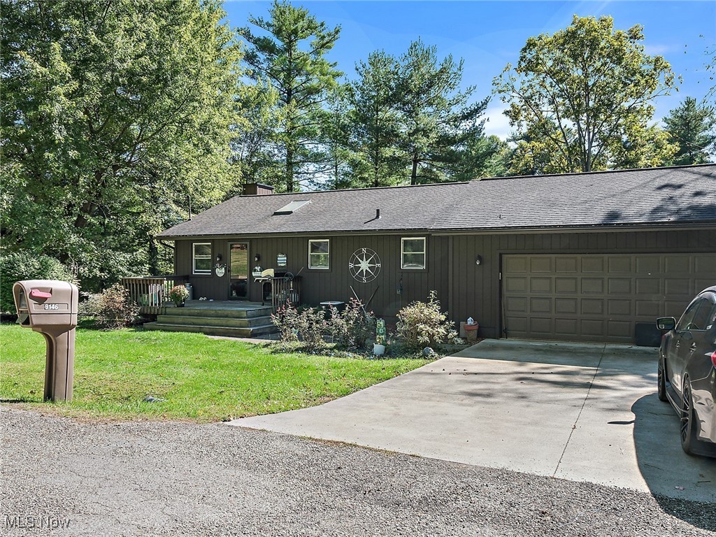 9146 Hillside Drive, Mineral City, Ohio image 3