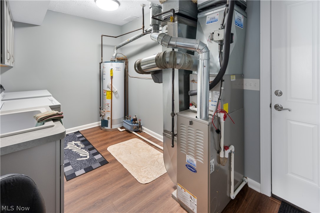 Country Scene Condo - Residential