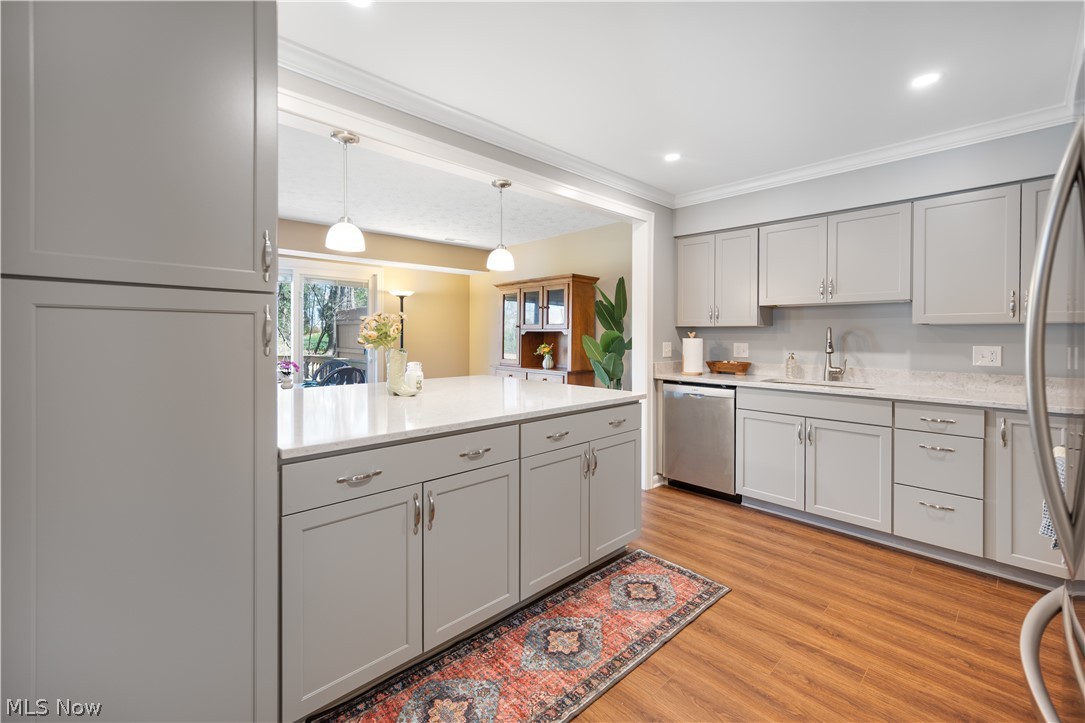 Country Scene Condo - Residential