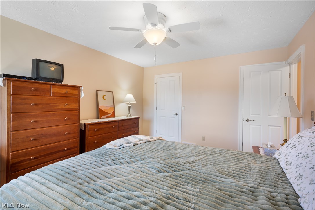 Country Scene Condo - Residential