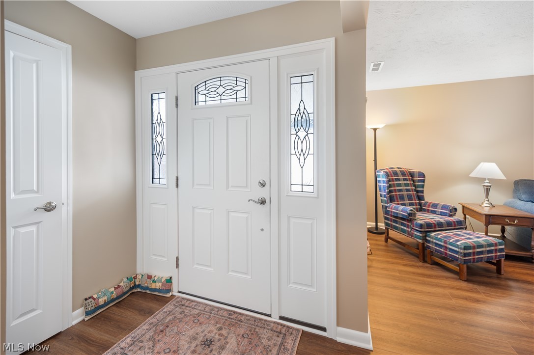 Country Scene Condo - Residential