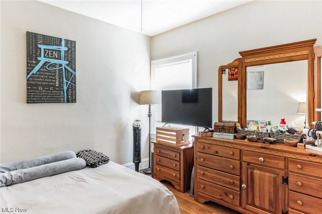 Brooklyn Realty Companys - Residential Income