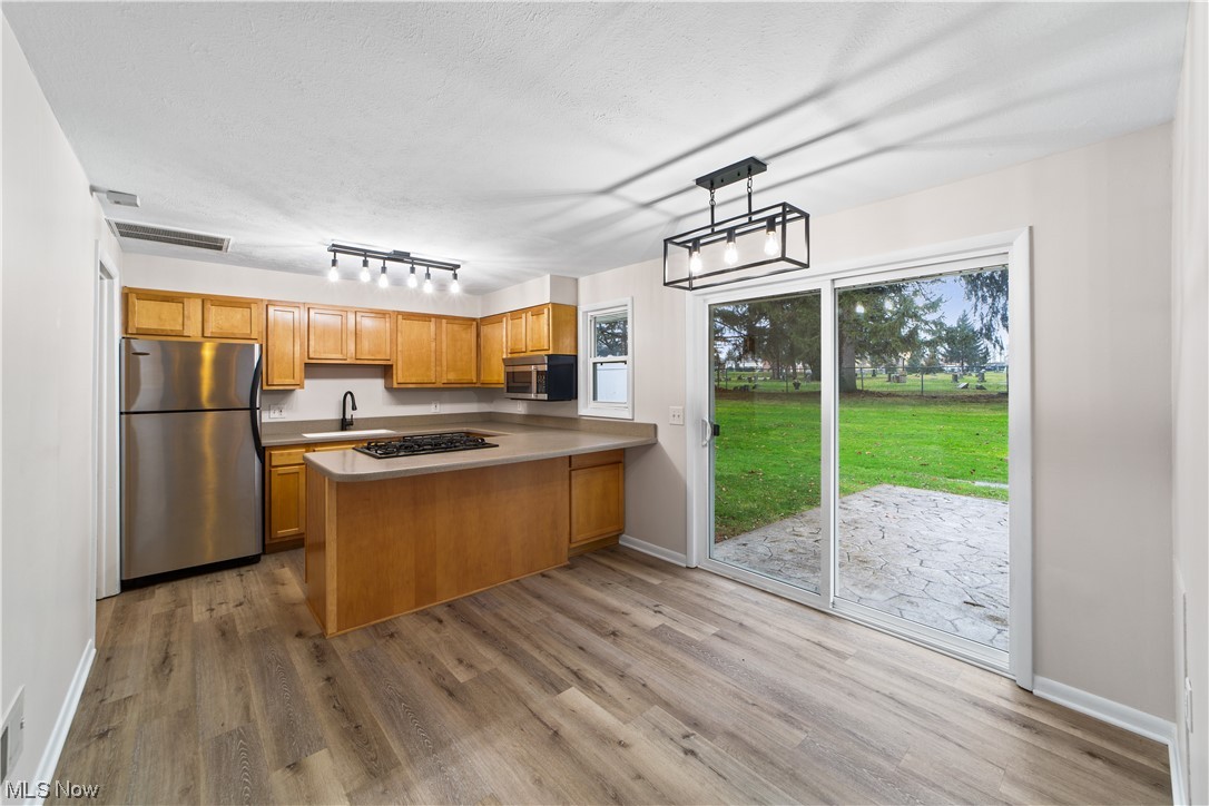 Fkwick Villest - Residential Income