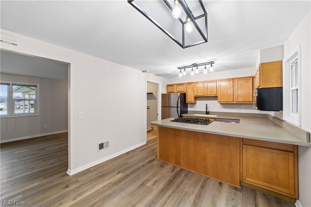 Fkwick Villest - Residential Income