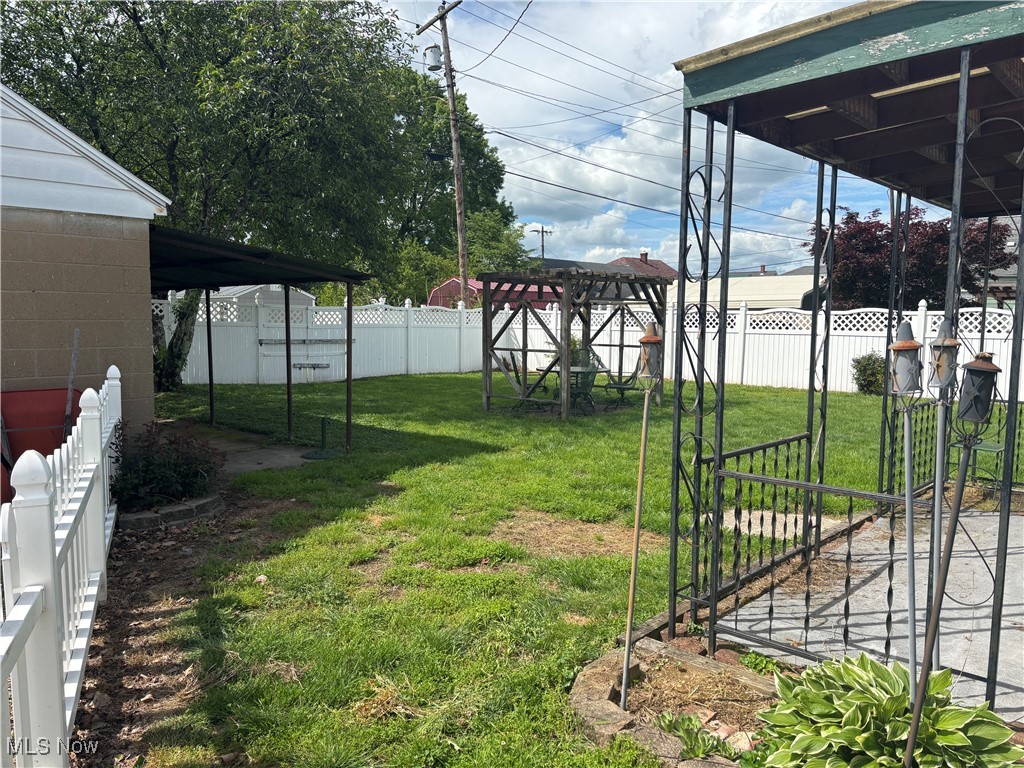 805 4th Street, Saint Marys, West Virginia image 19