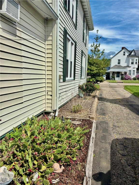 805 4th Street, Saint Marys, West Virginia image 12