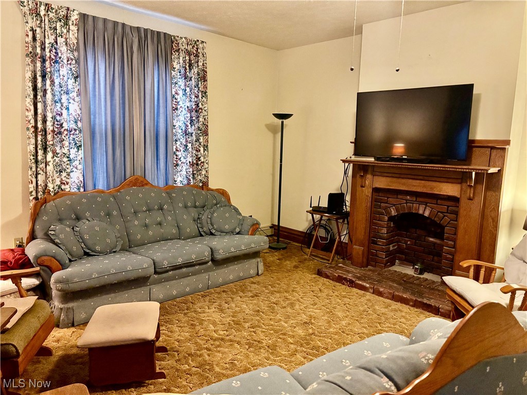 805 4th Street, Saint Marys, West Virginia image 5