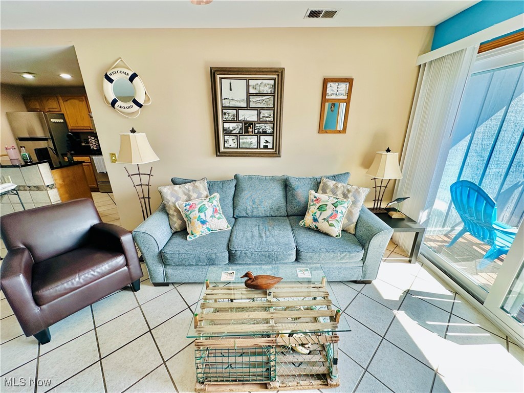 Clinton Reef Club - Residential