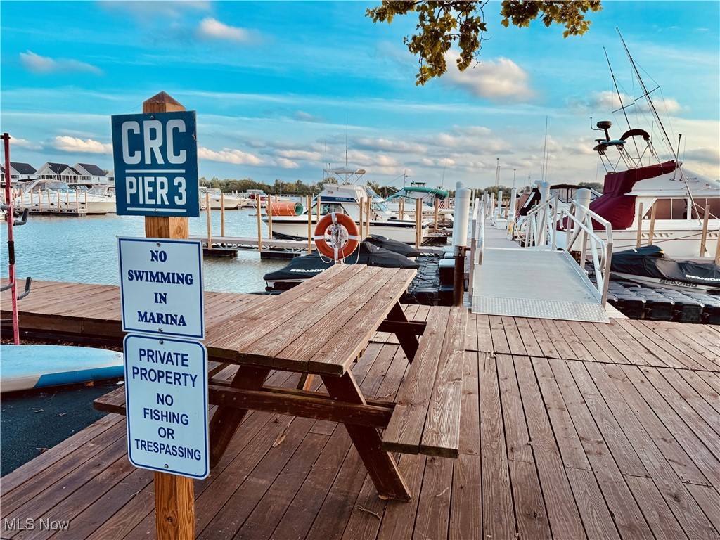 Clinton Reef Club - Residential