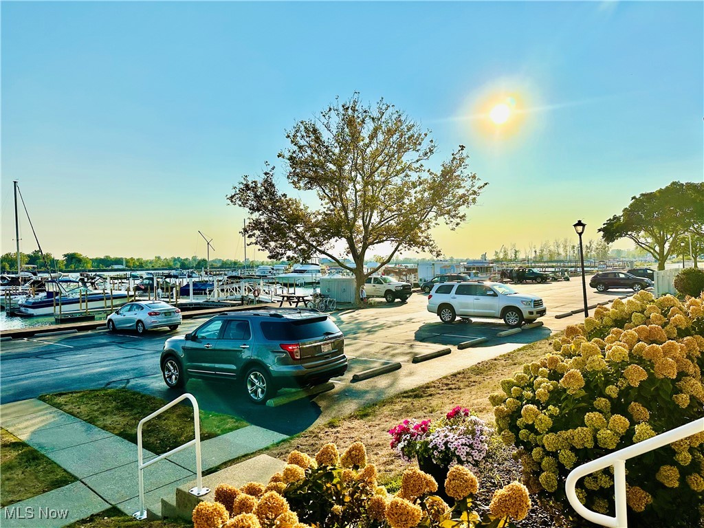 Clinton Reef Club - Residential