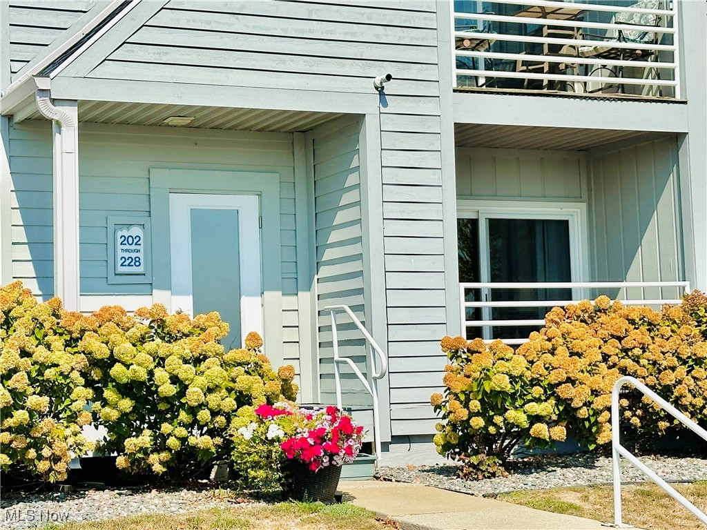 Clinton Reef Club - Residential