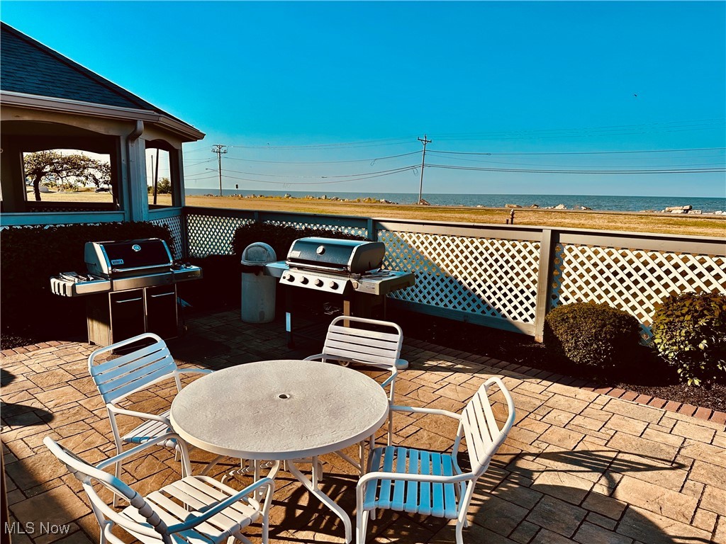 Clinton Reef Club - Residential