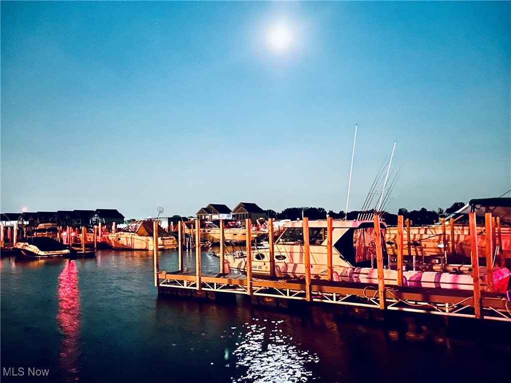 Clinton Reef Club - Residential