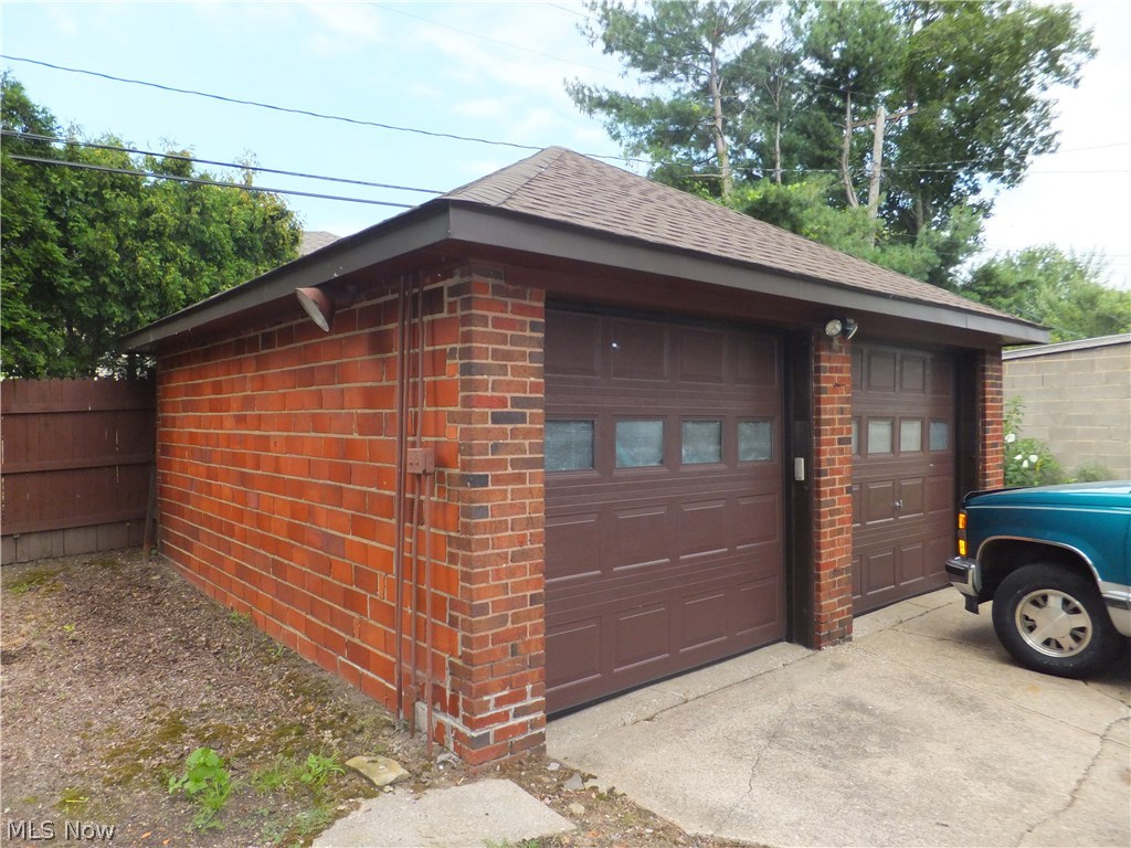 Ridgeview Manor - Residential