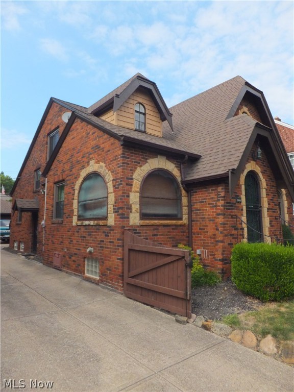 Ridgeview Manor - Residential