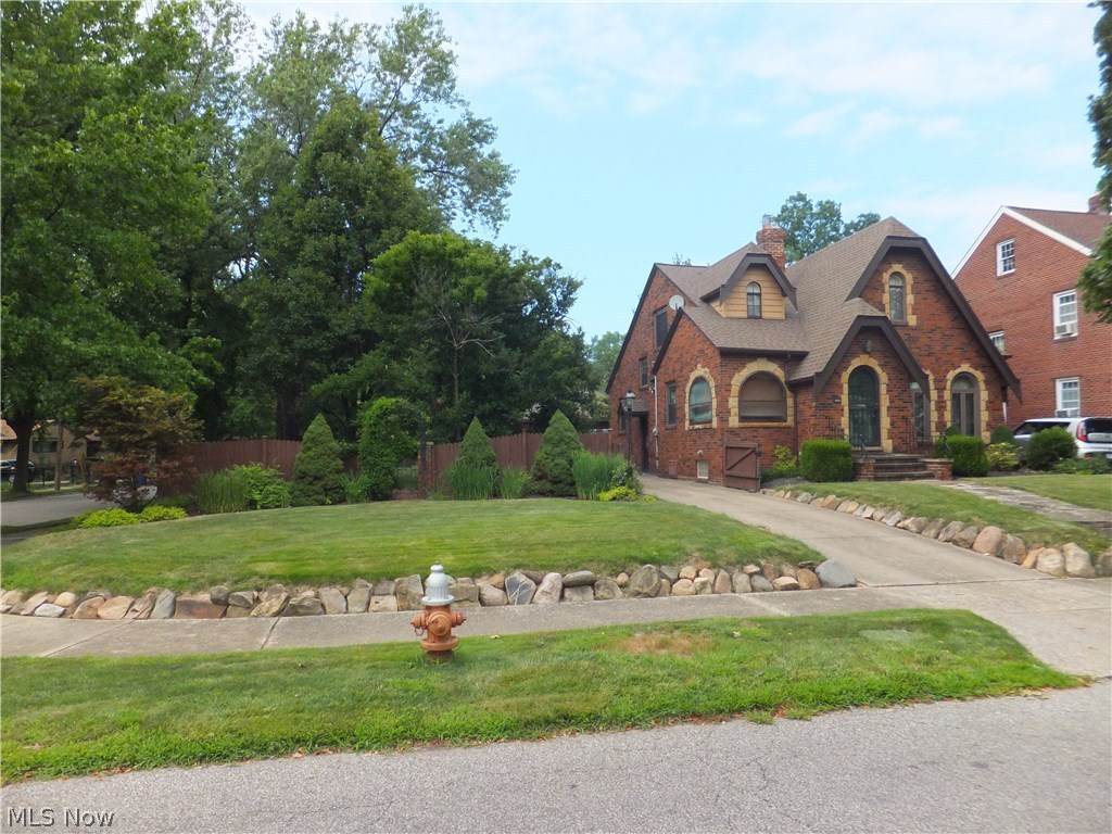 Ridgeview Manor - Residential