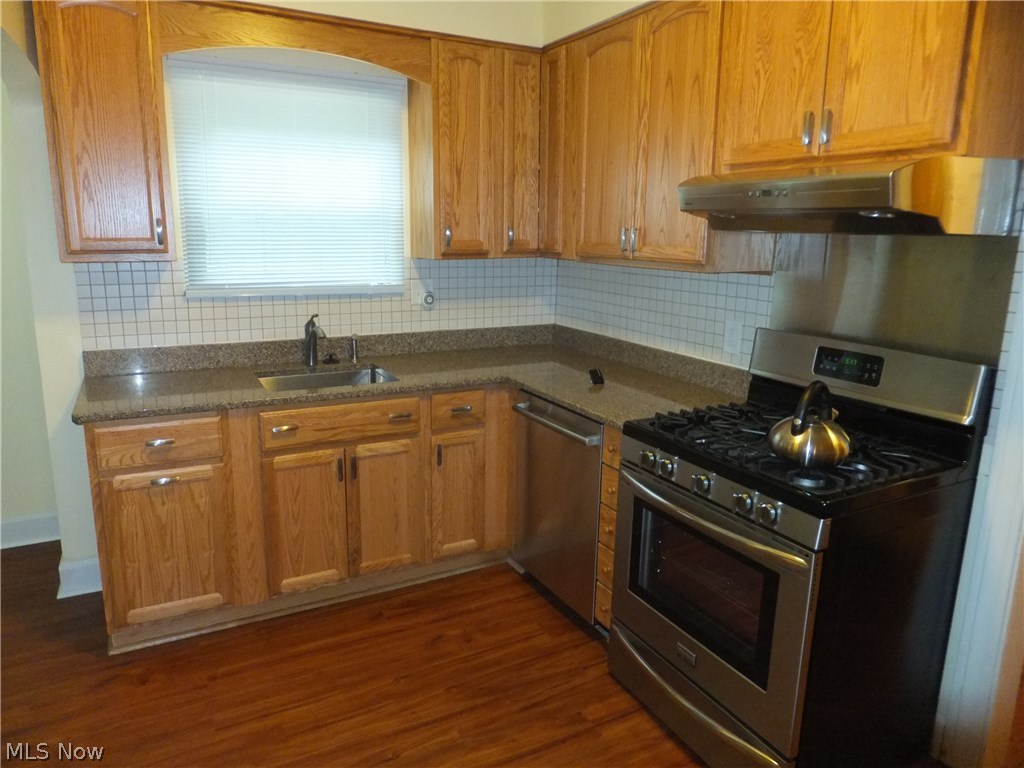 Ridgeview Manor - Residential