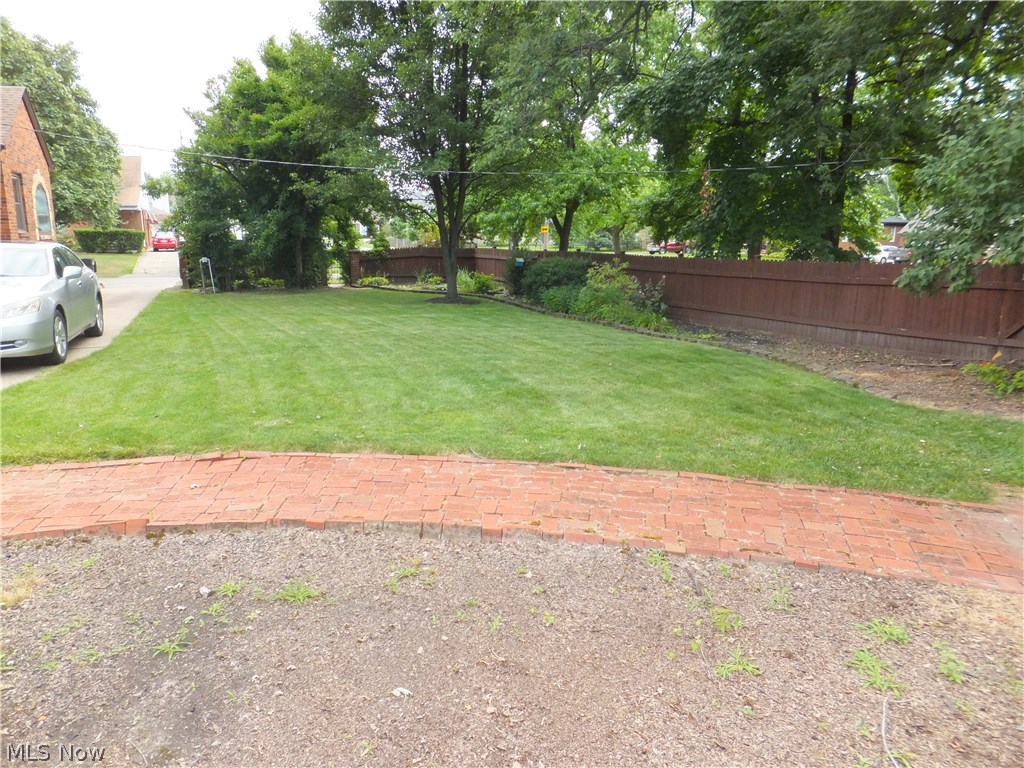 Ridgeview Manor - Residential