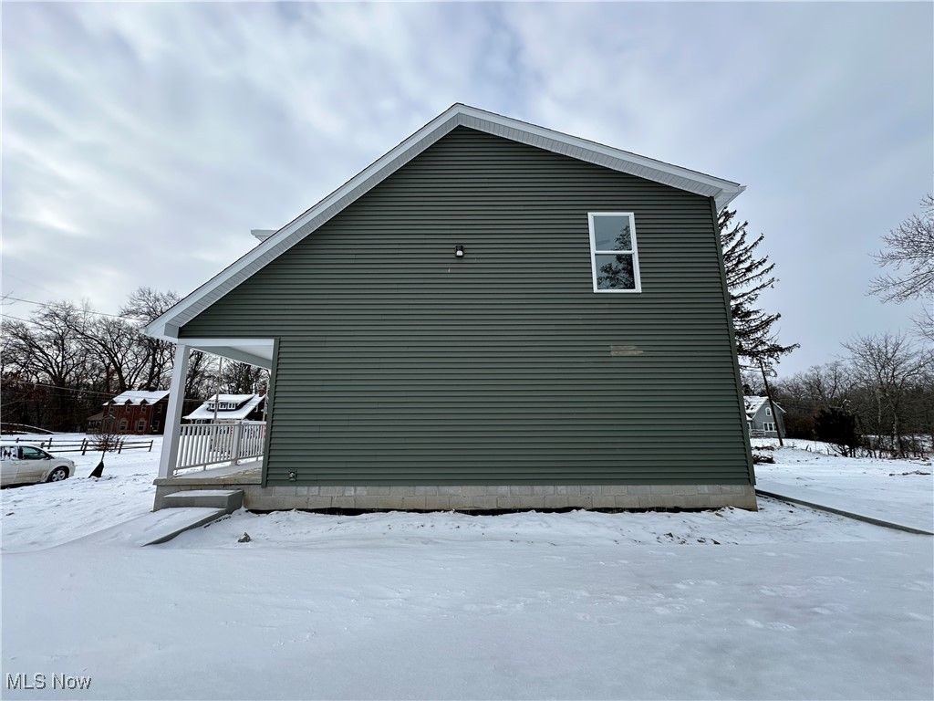 Photo of 966 Bonnie Brae Avenue, Youngstown, OH 44511 (MLS # 5167091)