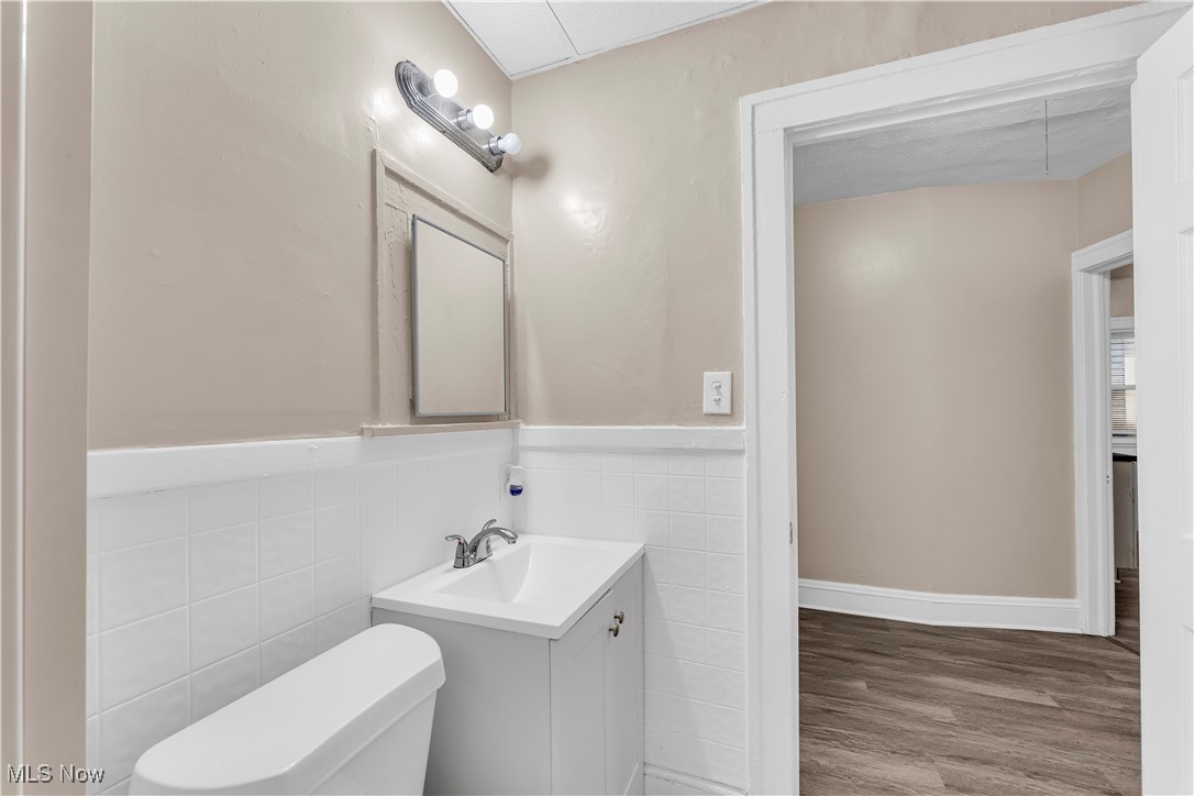 Walton Realty Co Garfield Blvd - Residential Lease