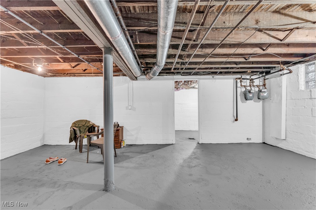 Walton Realty Co Garfield Blvd - Residential Lease