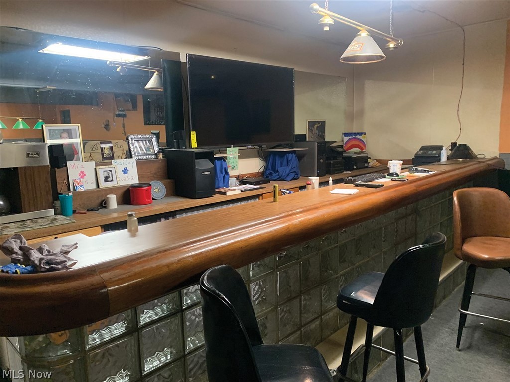 Canton - Commercial Sale