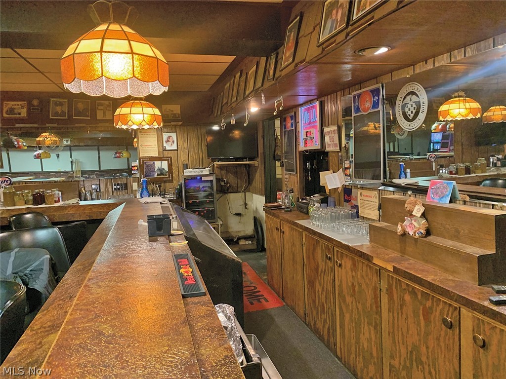 Canton - Commercial Sale