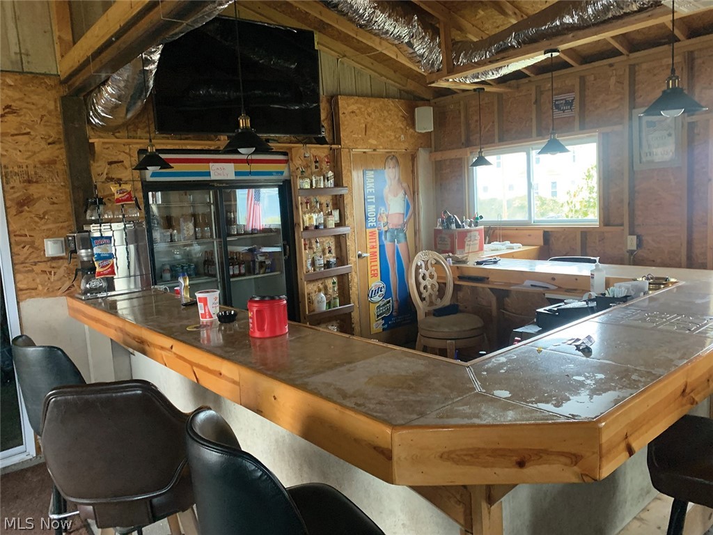 Canton - Commercial Sale