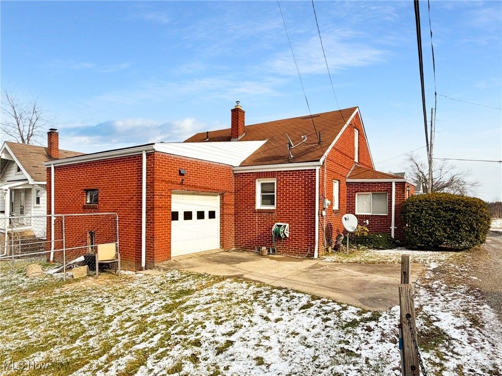 Photo of 121 Buena Vista Boulevard, Steubenville, OH 43952 (MLS # 5181273)