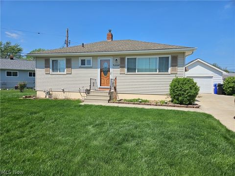 Photo of 5770 Pemberton Drive, Brook Park, OH 44142 (MLS # 5202340)