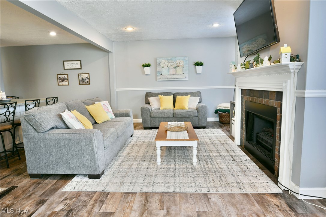 8077 Glen Oaks Drive, Warren, Ohio image 20